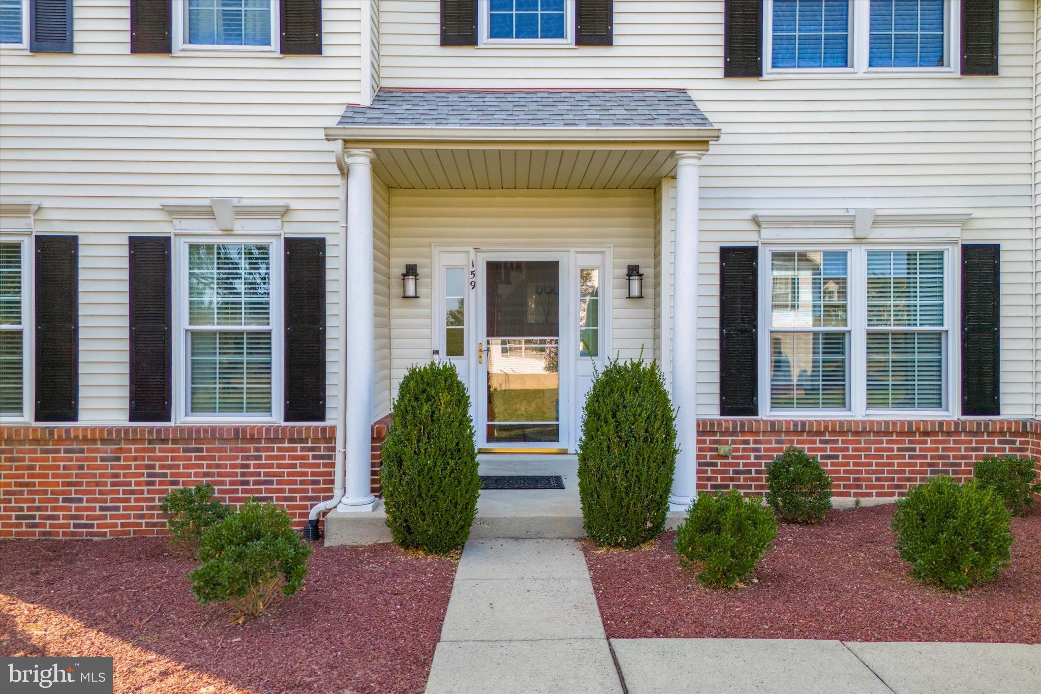 RAVEN HOLLOW - Residential