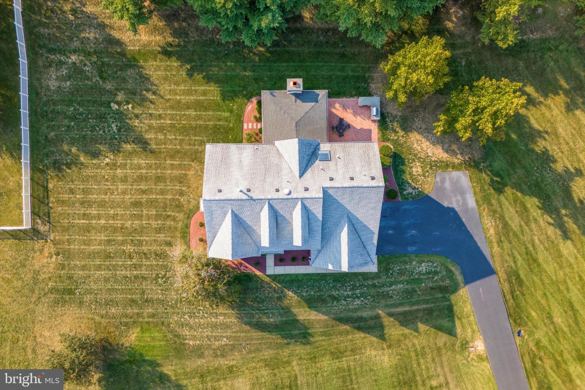 RAVEN HOLLOW - Residential