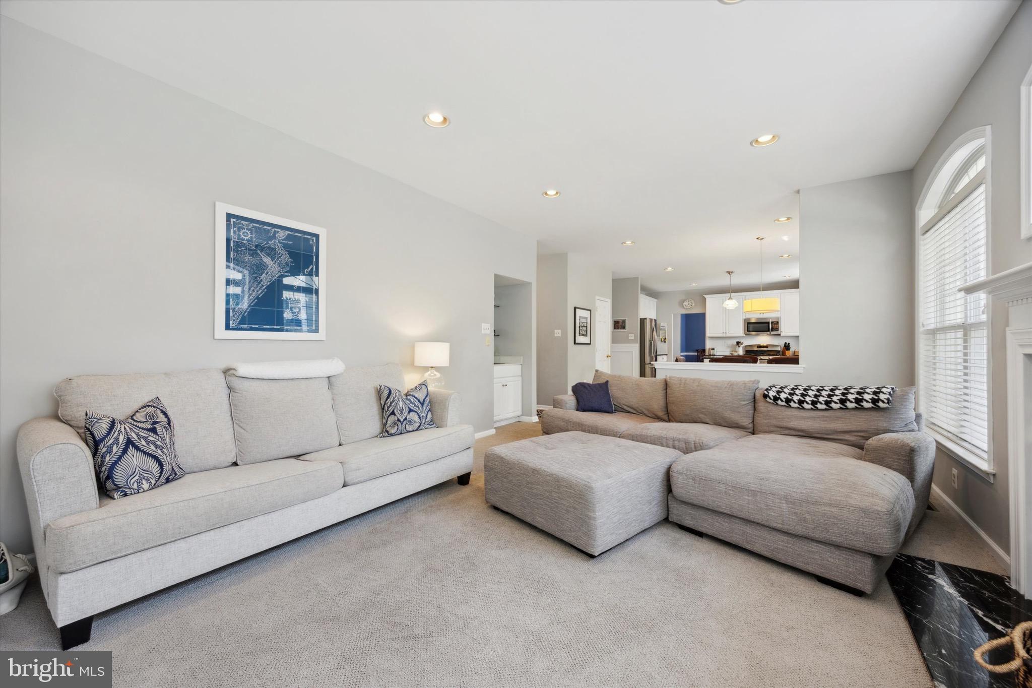 RAVEN HOLLOW - Residential