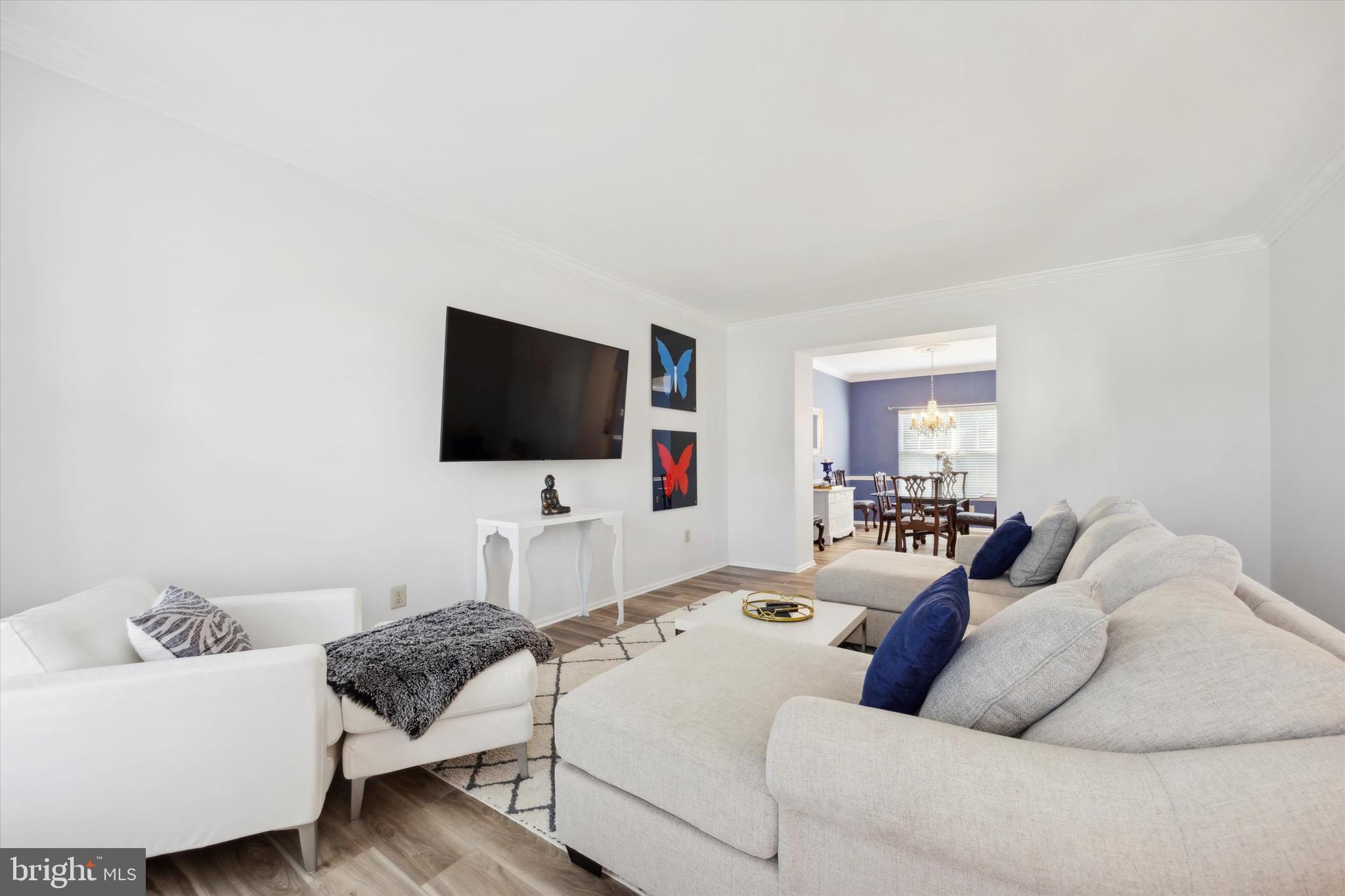 RAVEN HOLLOW - Residential