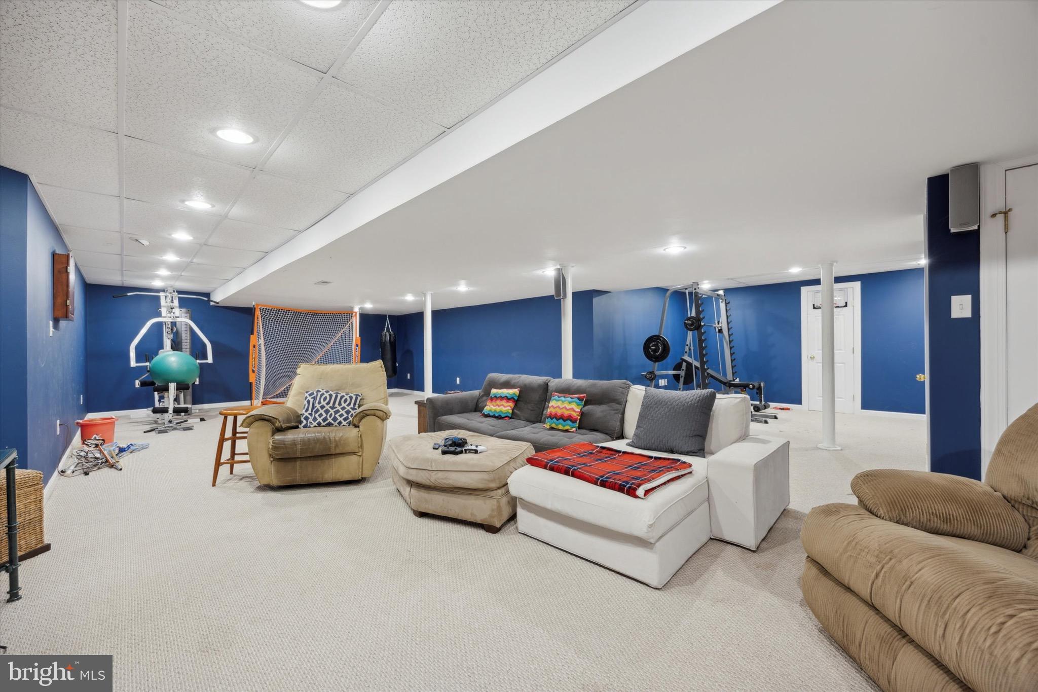 RAVEN HOLLOW - Residential