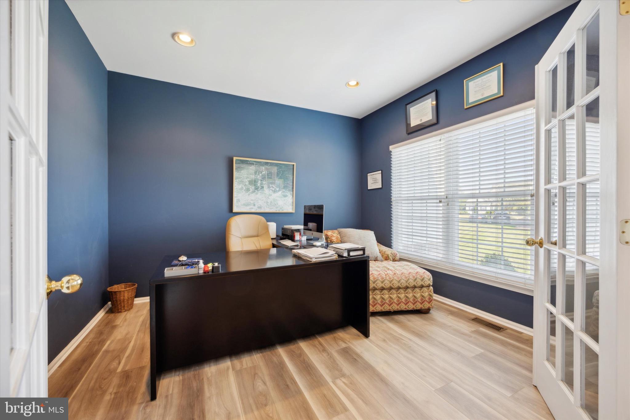 RAVEN HOLLOW - Residential