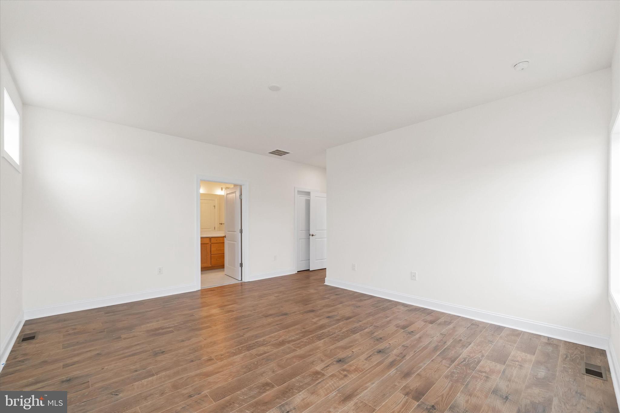 ESTATES AT MILTON CROSSING - Residential