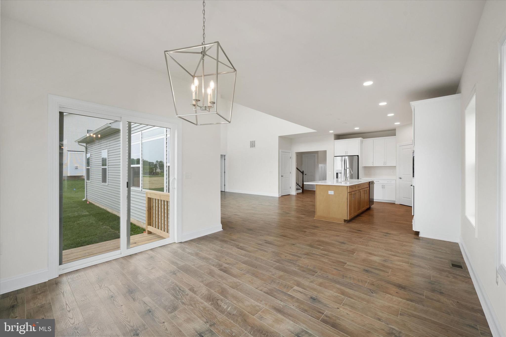 ESTATES AT MILTON CROSSING - Residential