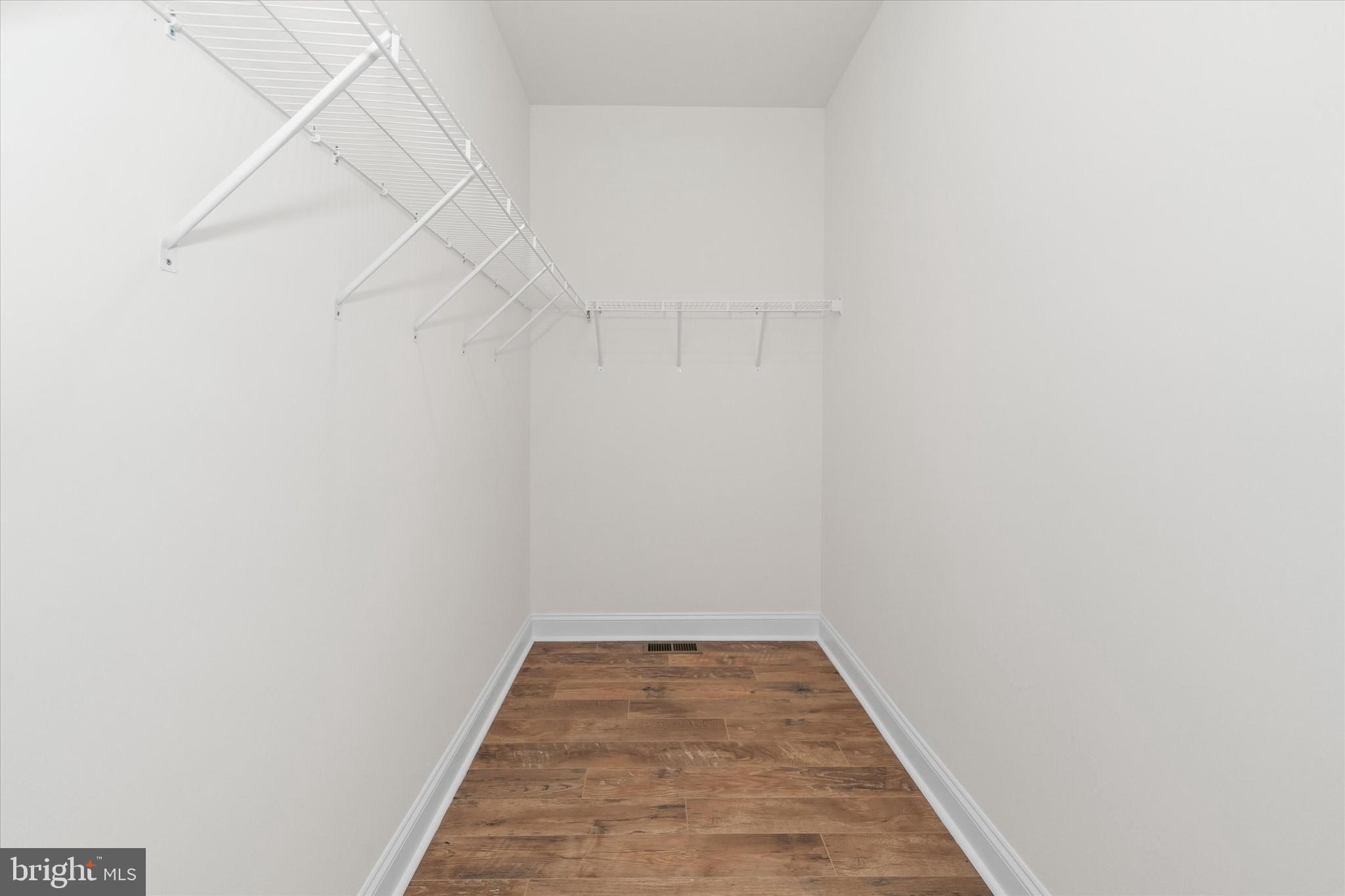 ESTATES AT MILTON CROSSING - Residential