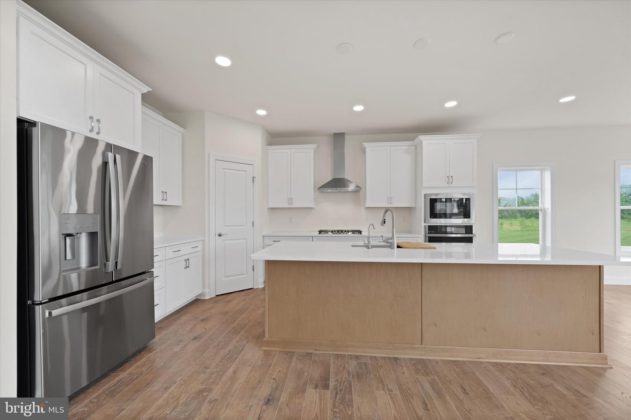 ESTATES AT MILTON CROSSING - Residential