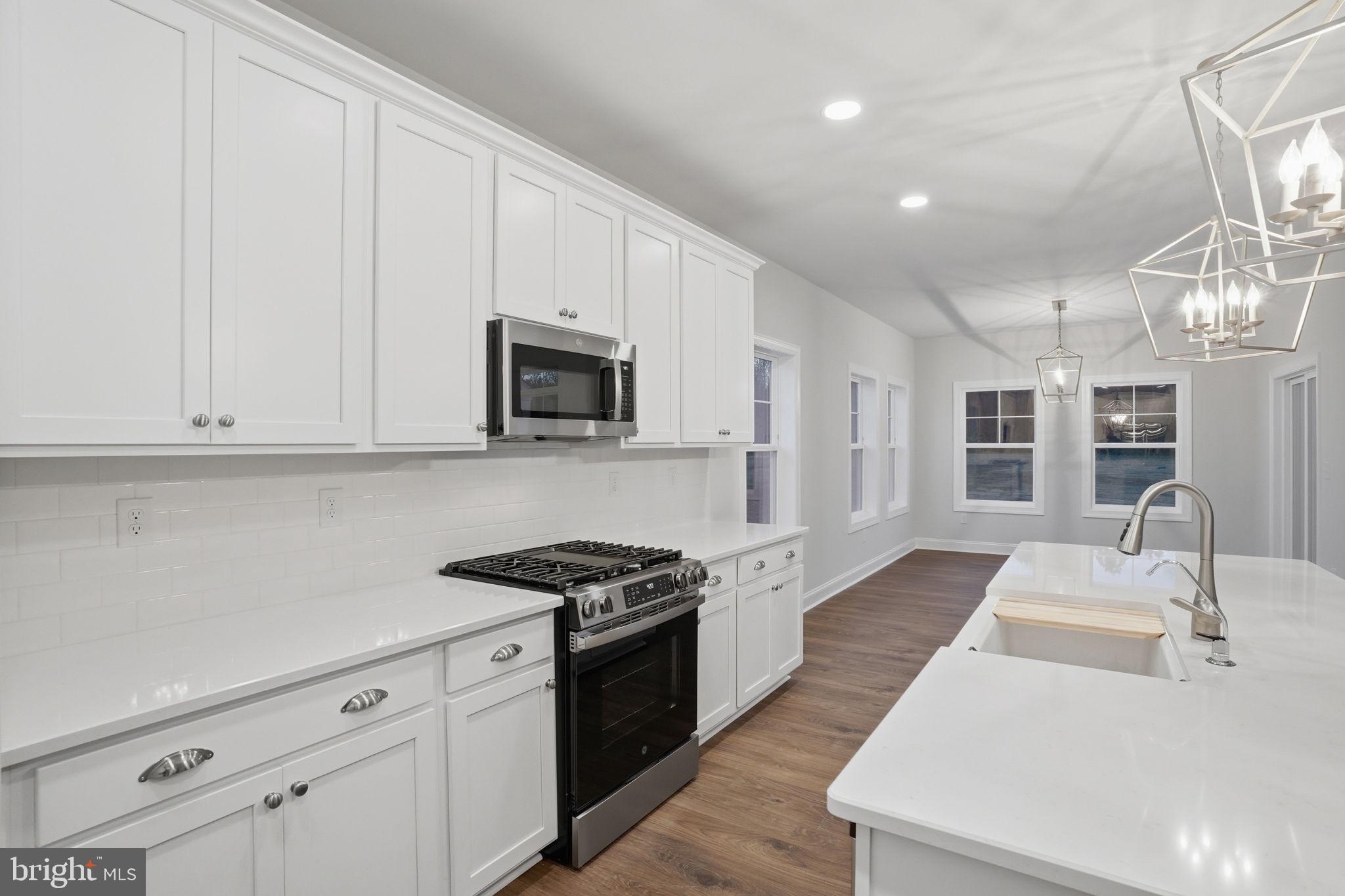 ESTATES AT MILTON CROSSING - Residential