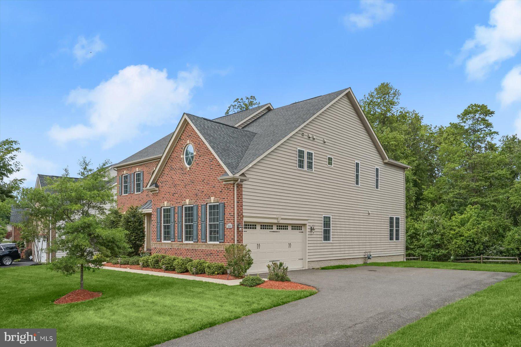 OAK CREEK CLUB - Residential