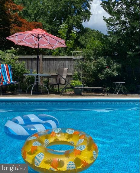 LANDHAVEN - Residential