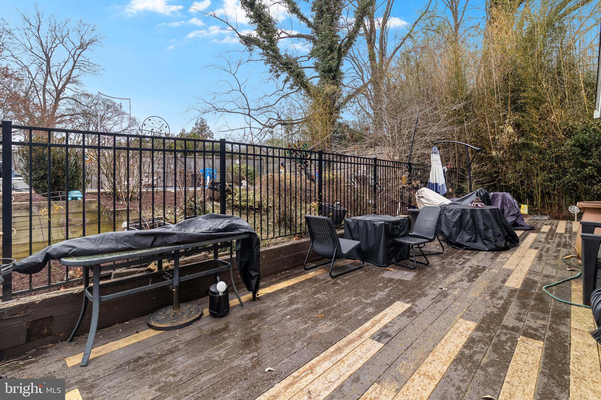 LANDHAVEN - Residential