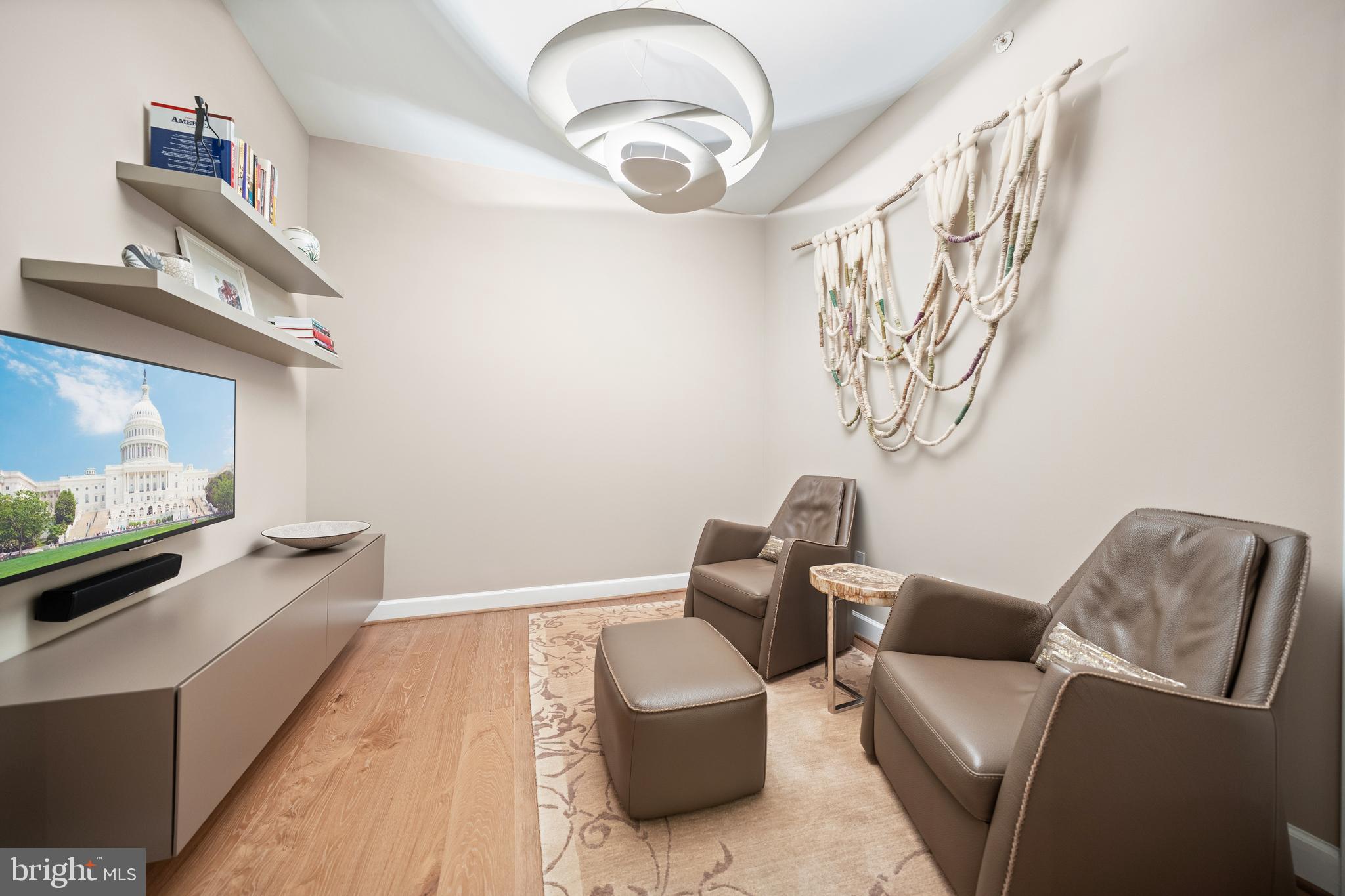 DOWNTOWN BETHESDA - Residential