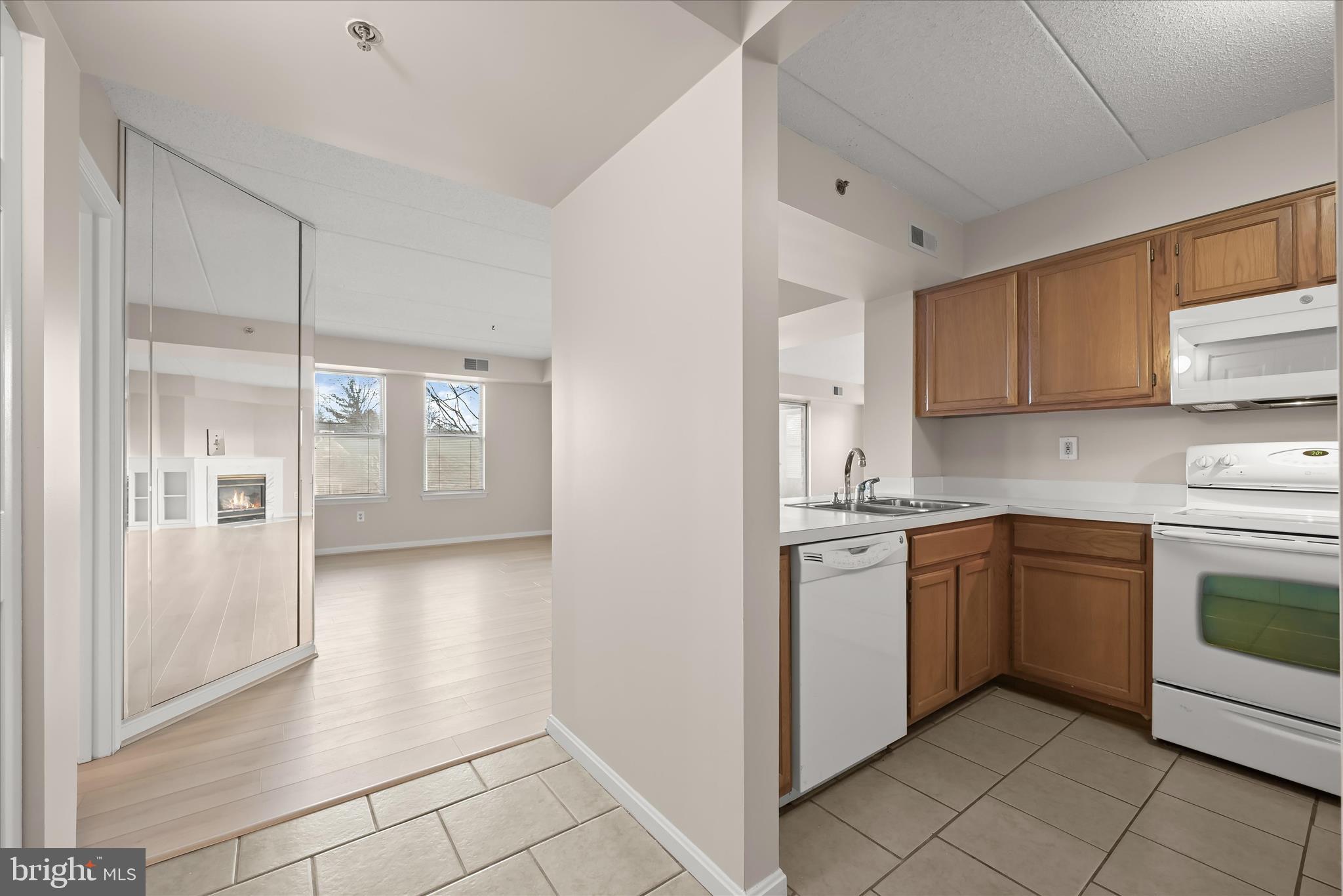 VILLAGE OF KINGS CONTRIVANCE - Residential