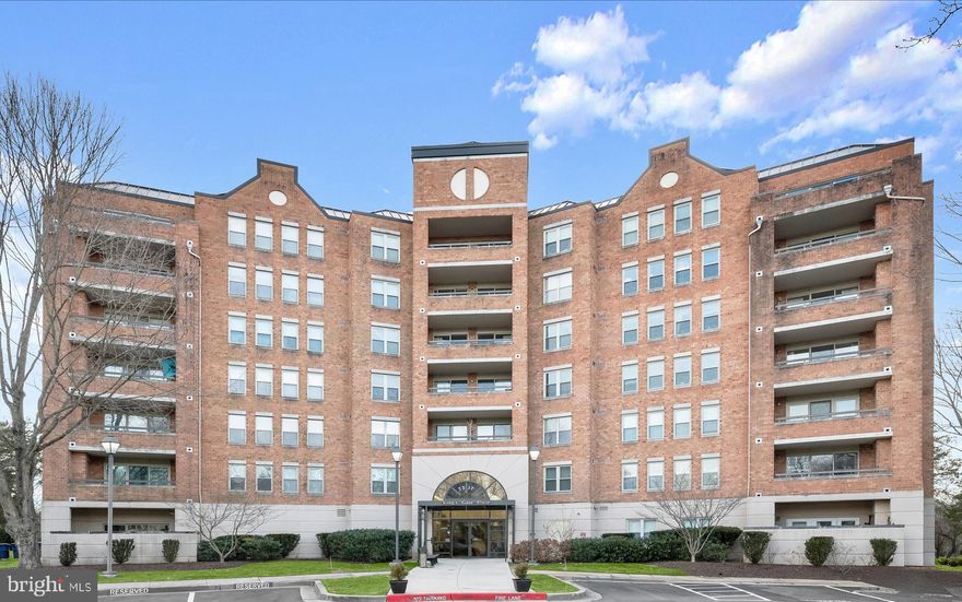 Spacious 2-bedroom, 2-bath condo located in the vibrant Columbia community, offering a bright and airy open floor plan, updated with fresh paint and new flooring throughout. ideal for everyday living and entertaining. Updated with new flooring and fresh paint throughout, this condo includes sun-filled living and dining areas showcasing beautiful light flooring, a cozy gas fireplace, and a soothing neutral color palette, offering access to a private balcony for relaxing outdoors. Wood cabinetry, abundant counter space, and generous storage are featured in the kitchen, complemented by a convenient pass-through to the main living area. The primary bedroom suite includes a walk-in closet and an en-suite full bathroom with a soaking tub. A second bedroom, additional full bathroom, and in-unit laundry complete the home.  The unit conveys with an assigned parking space and access to convenient community EV charging stations.Enjoy community amenities including a clubhouse with a fitness center. Ideally located near major commuter routes, as well as Columbia’s plentiful shopping, dining, and entertainment options.