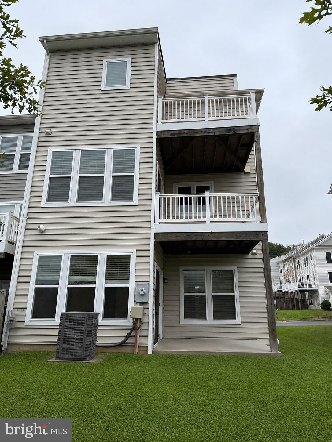 19954 ABRAM TERRACE