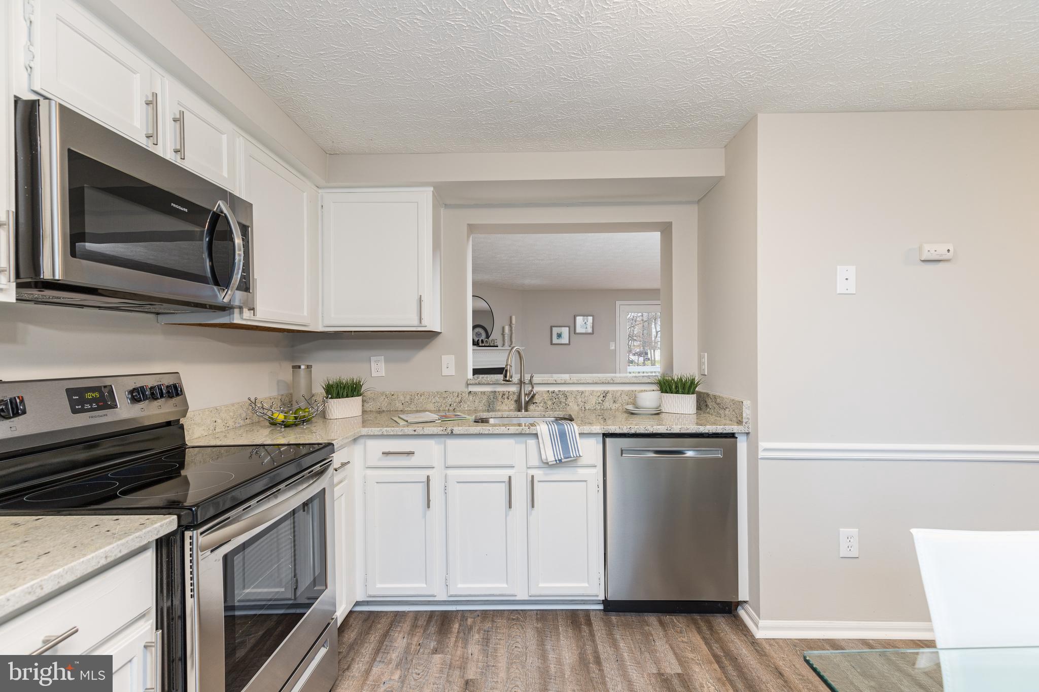 WOODBRIDGE CENTER - Residential