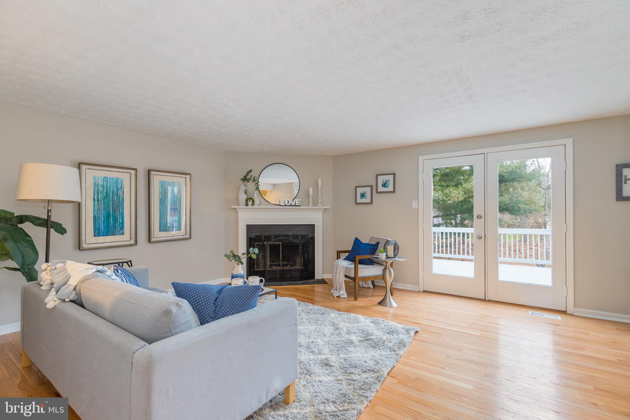 WOODBRIDGE CENTER - Residential