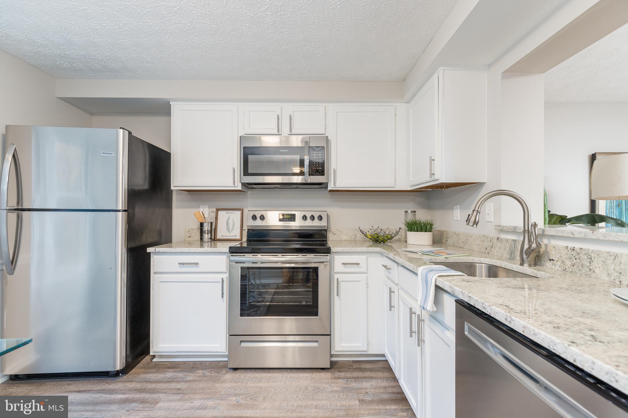 WOODBRIDGE CENTER - Residential