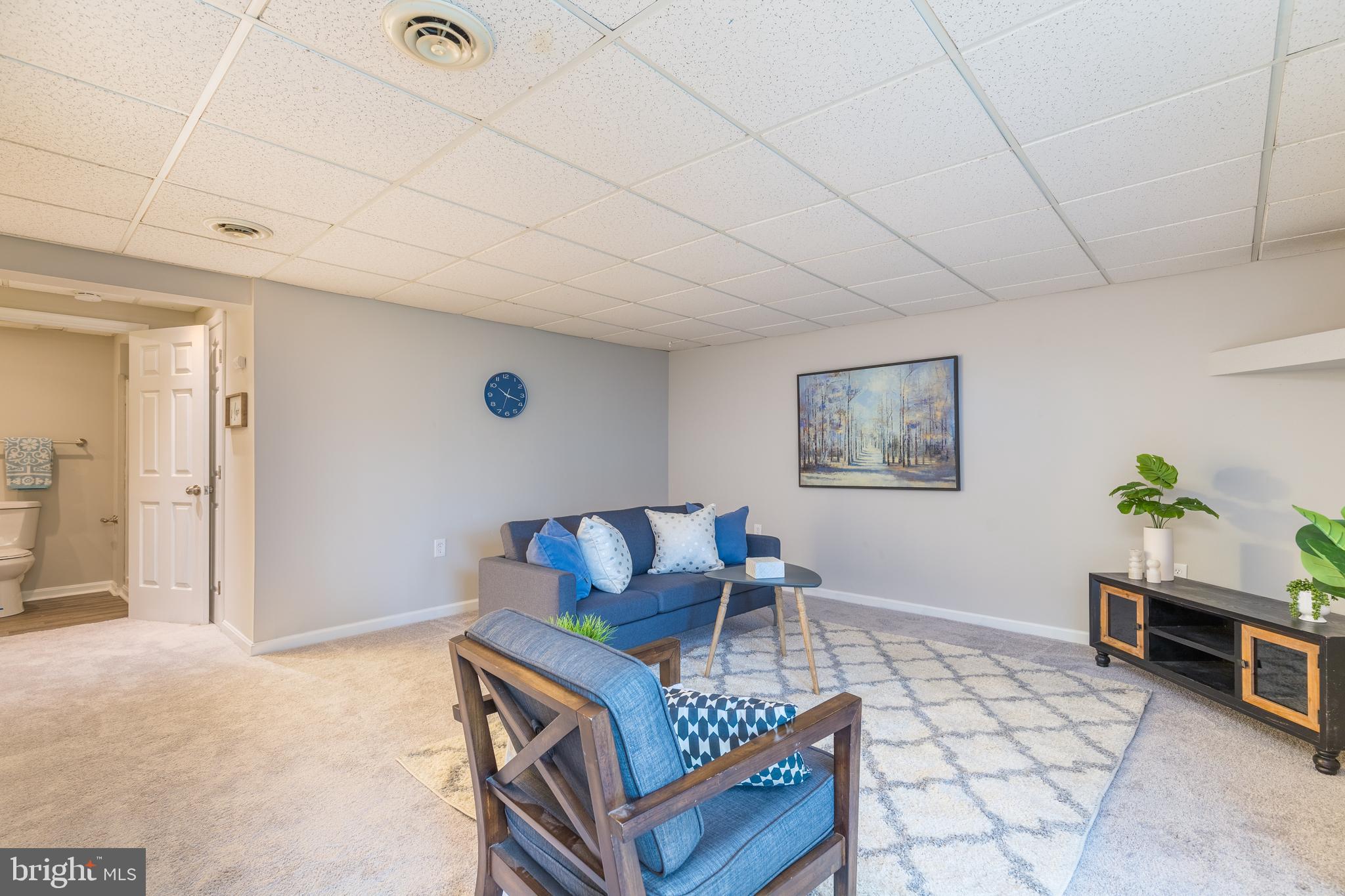 WOODBRIDGE CENTER - Residential