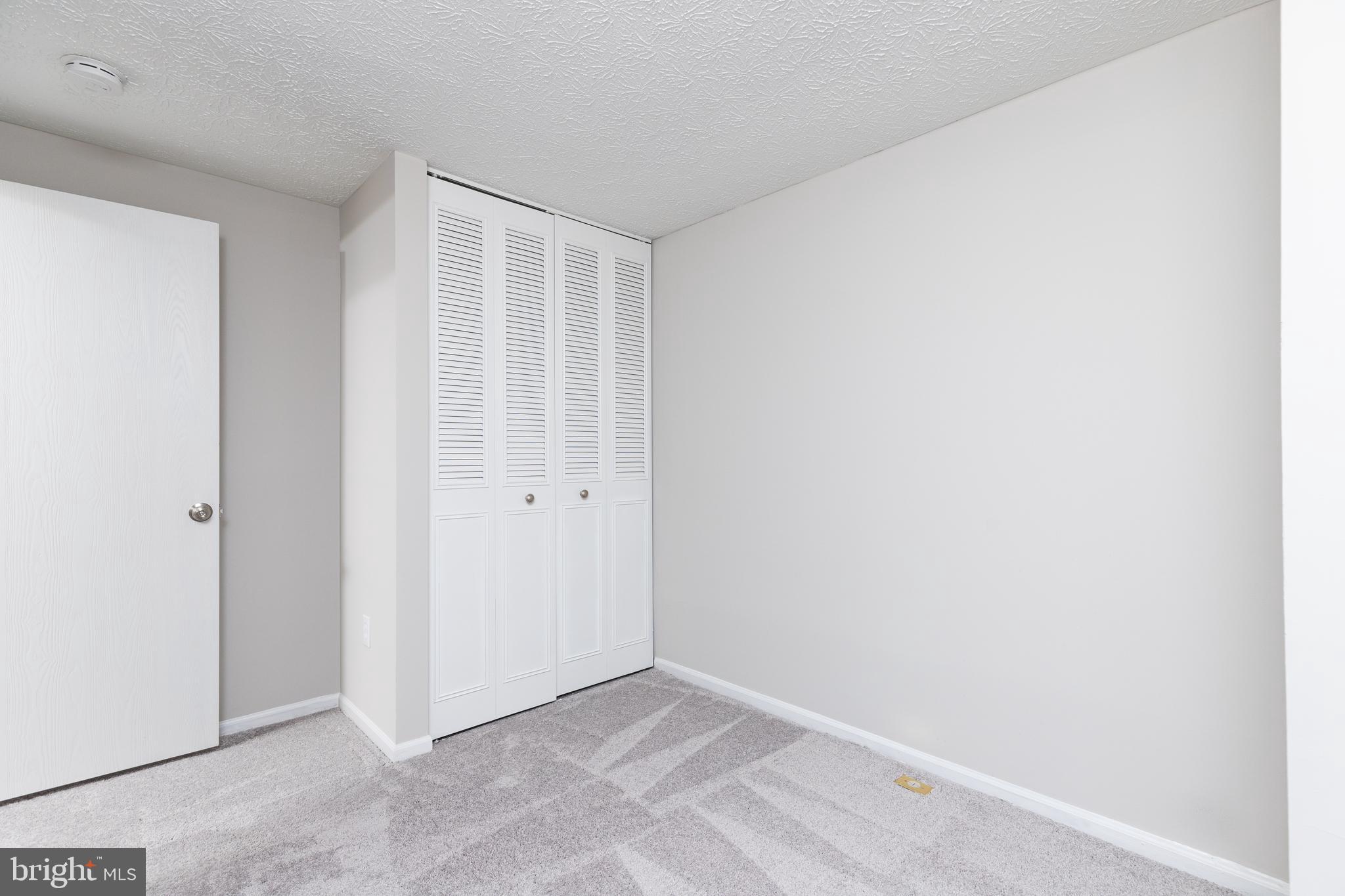 WOODBRIDGE CENTER - Residential