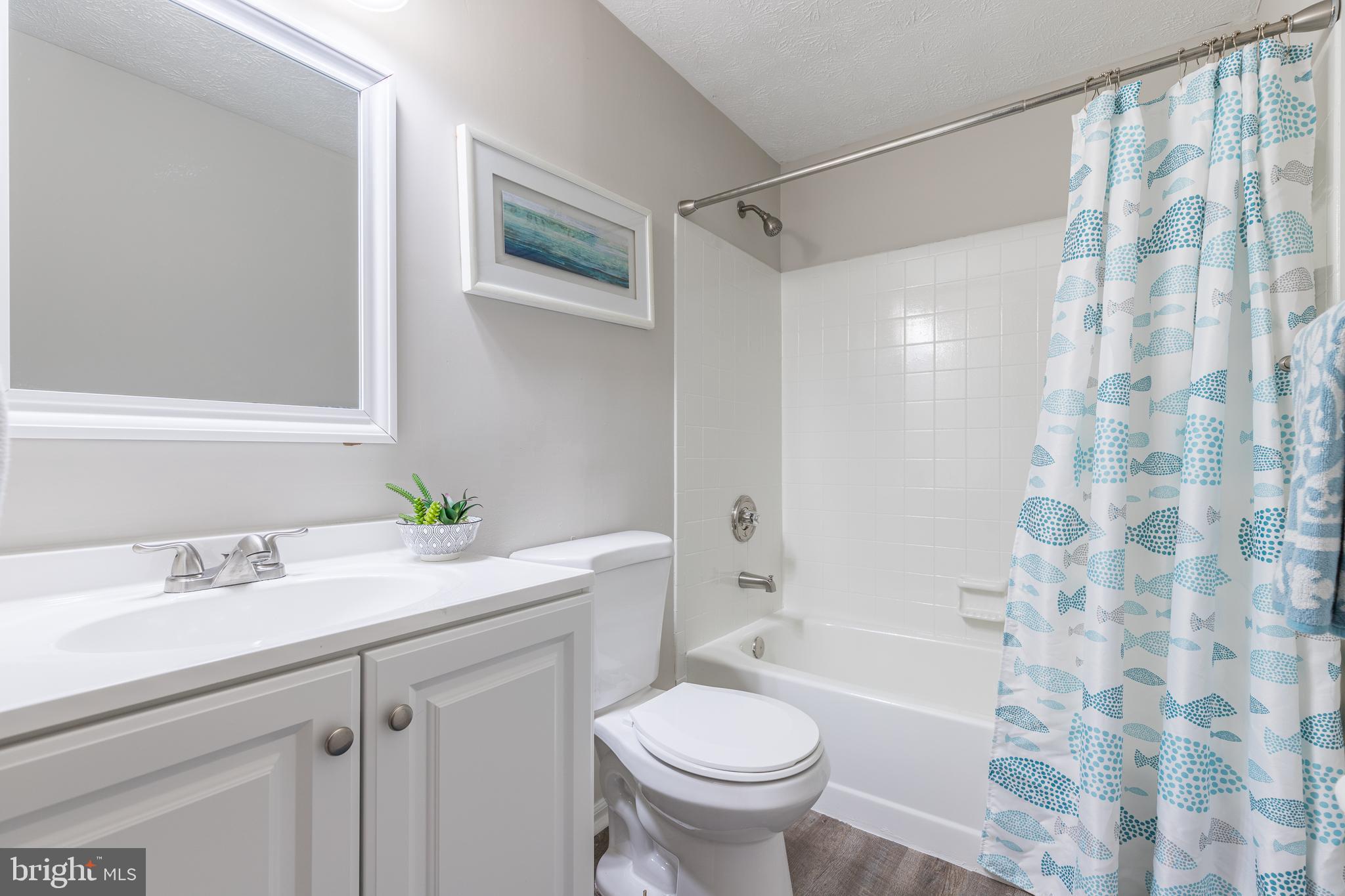 WOODBRIDGE CENTER - Residential