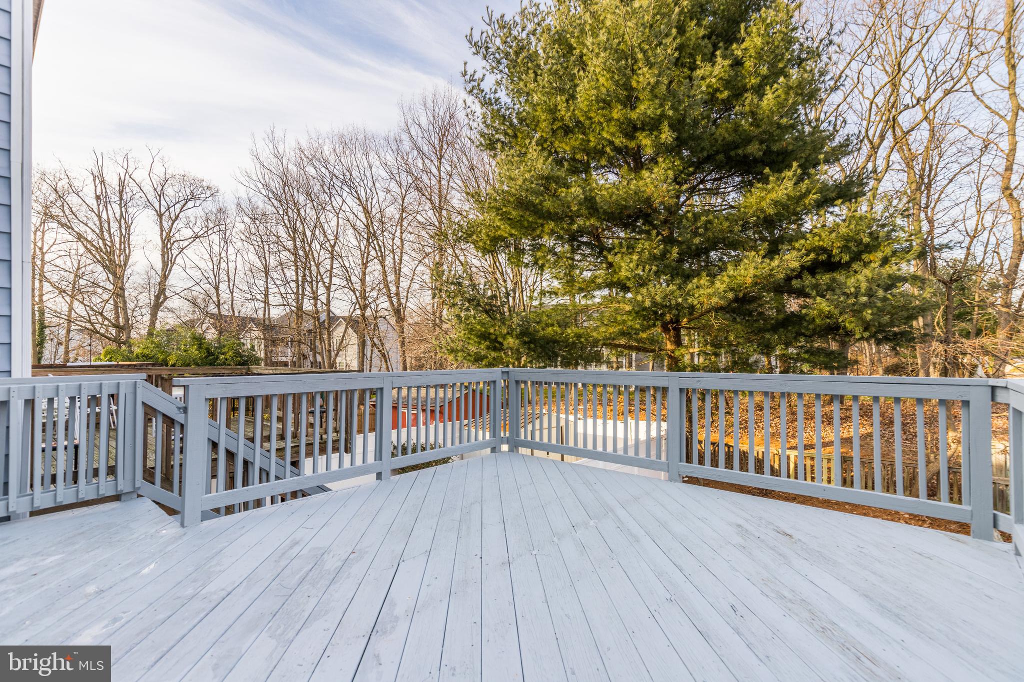 WOODBRIDGE CENTER - Residential