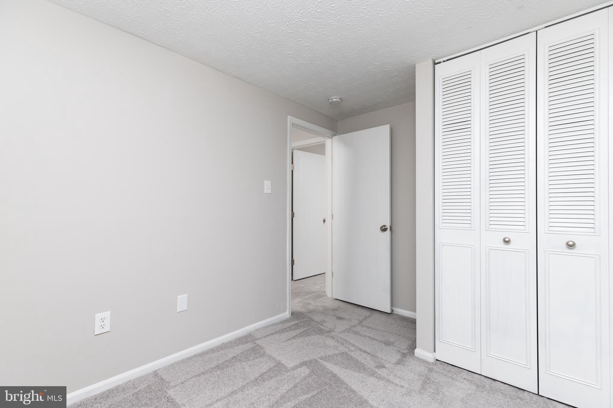 WOODBRIDGE CENTER - Residential