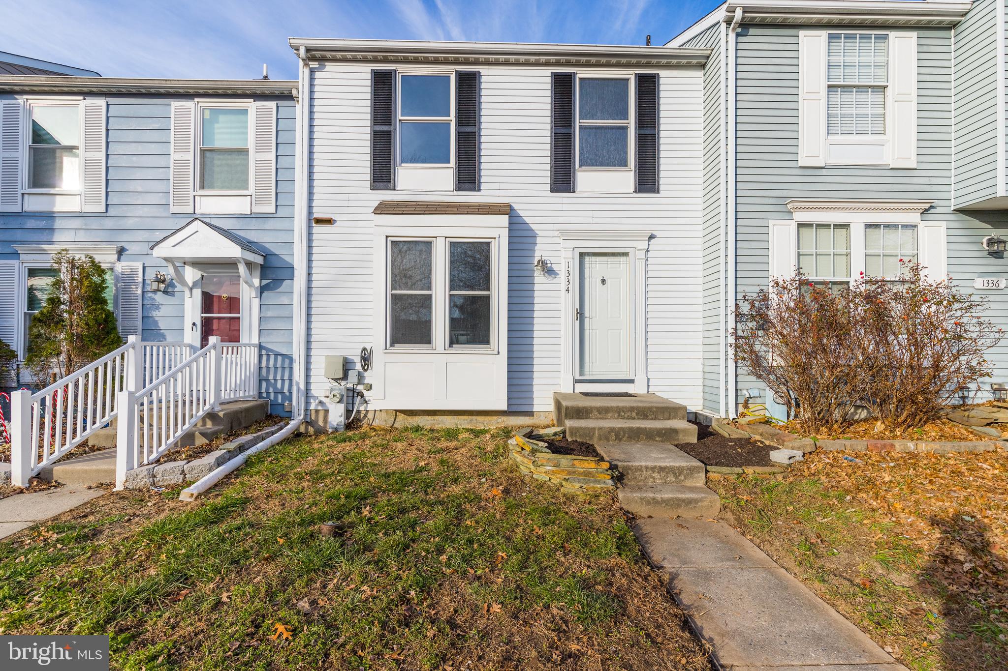 WOODBRIDGE CENTER - Residential