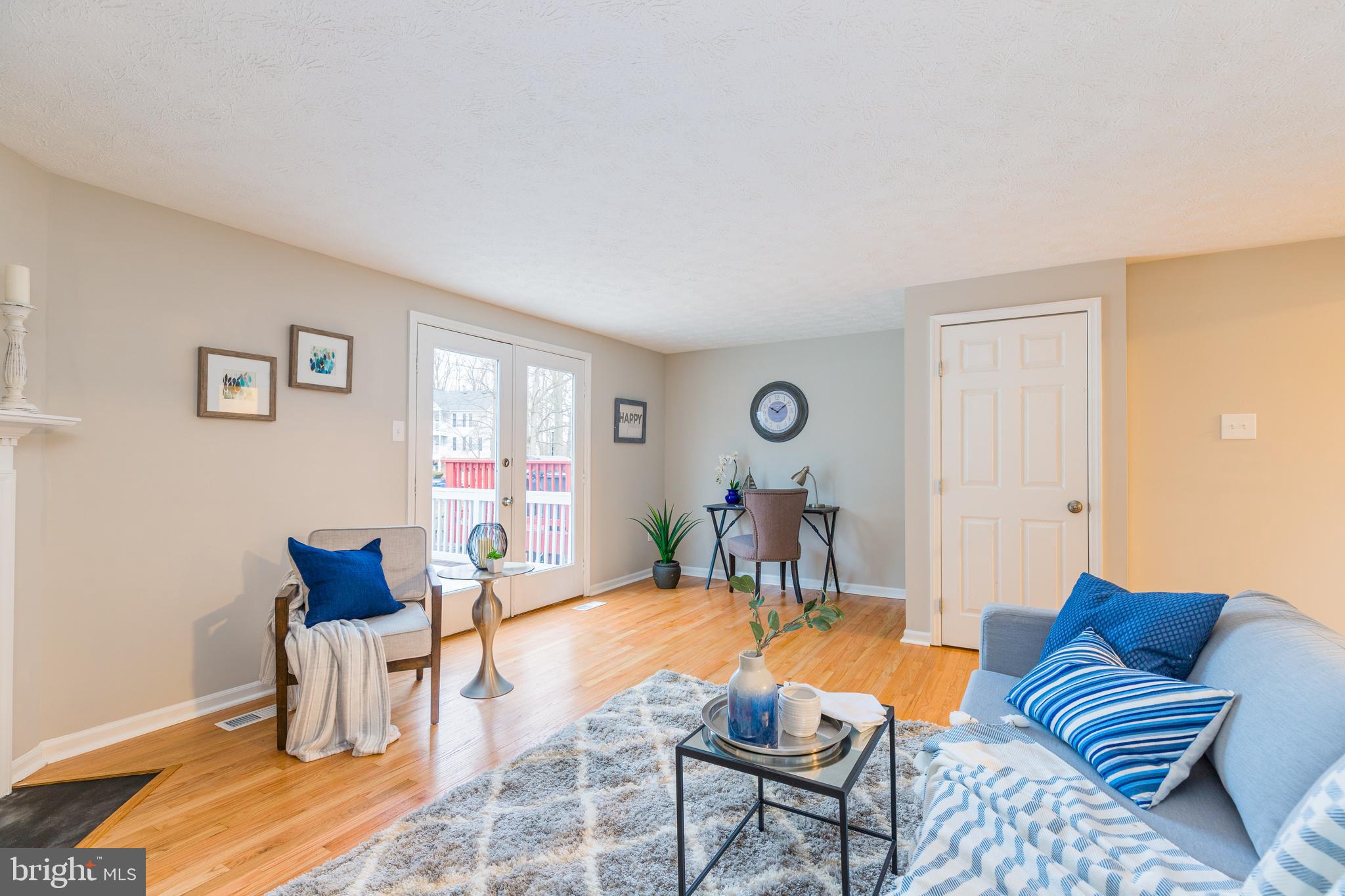 WOODBRIDGE CENTER - Residential