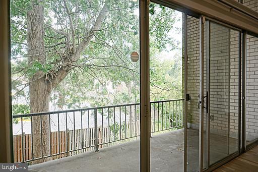 NORTH CRK PLACE - Residential Lease