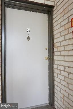 NORTH CRK PLACE - Residential Lease