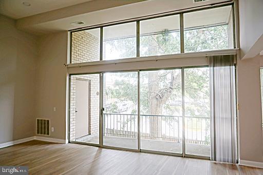 NORTH CRK PLACE - Residential Lease