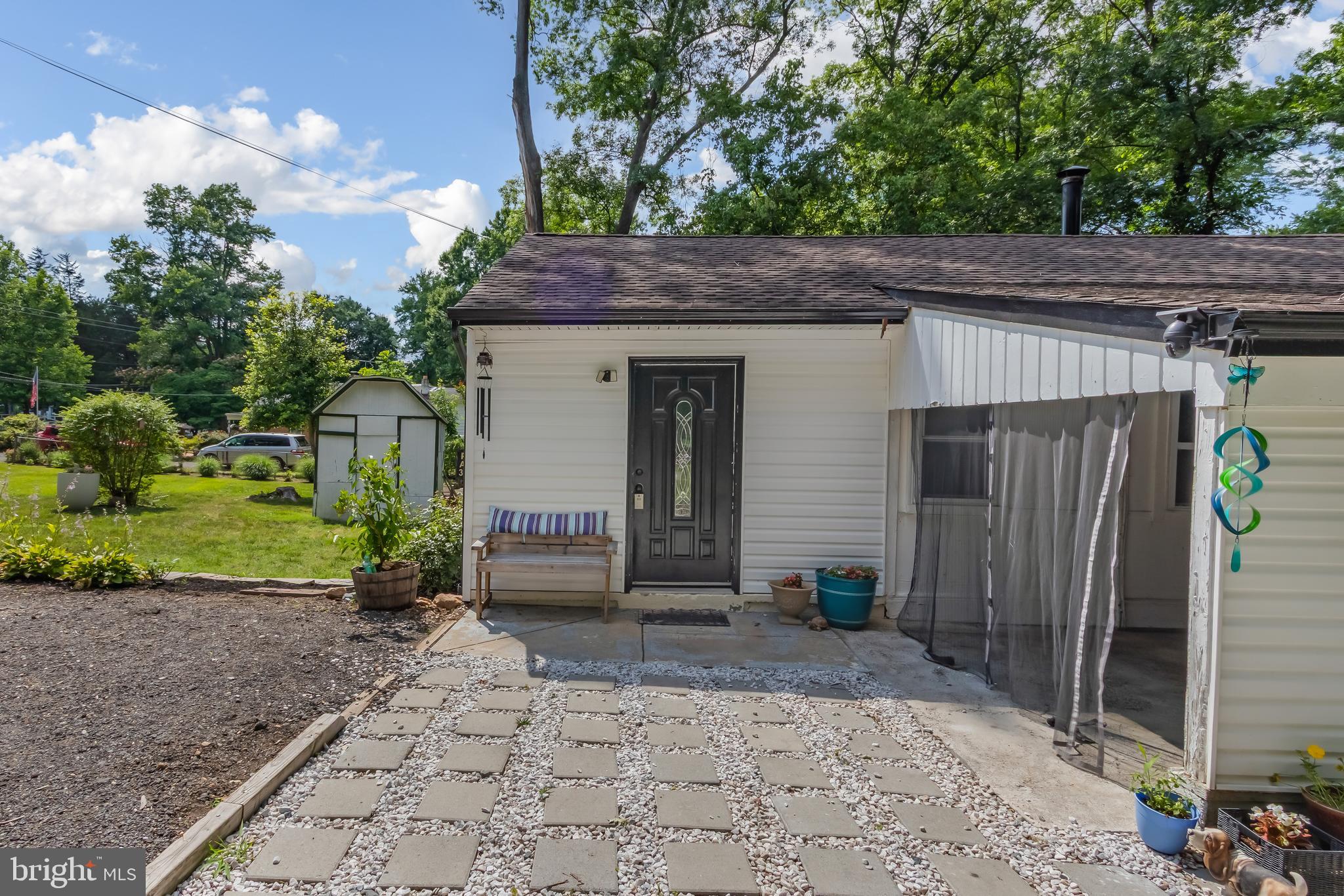 1508 AIRPORT LANE