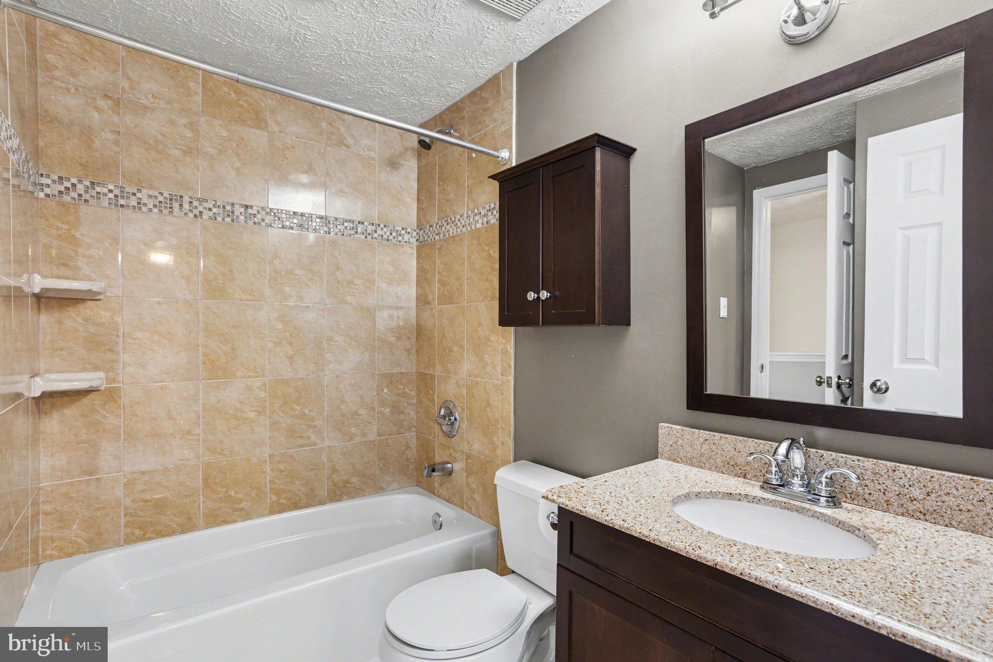 CONSTANT FRIENDSHIP - Residential