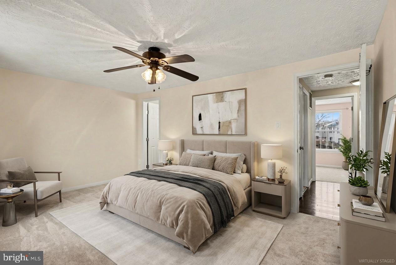 CONSTANT FRIENDSHIP - Residential