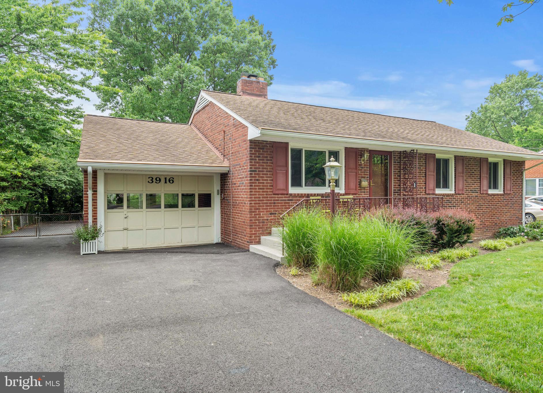 PARKLAWN - Residential