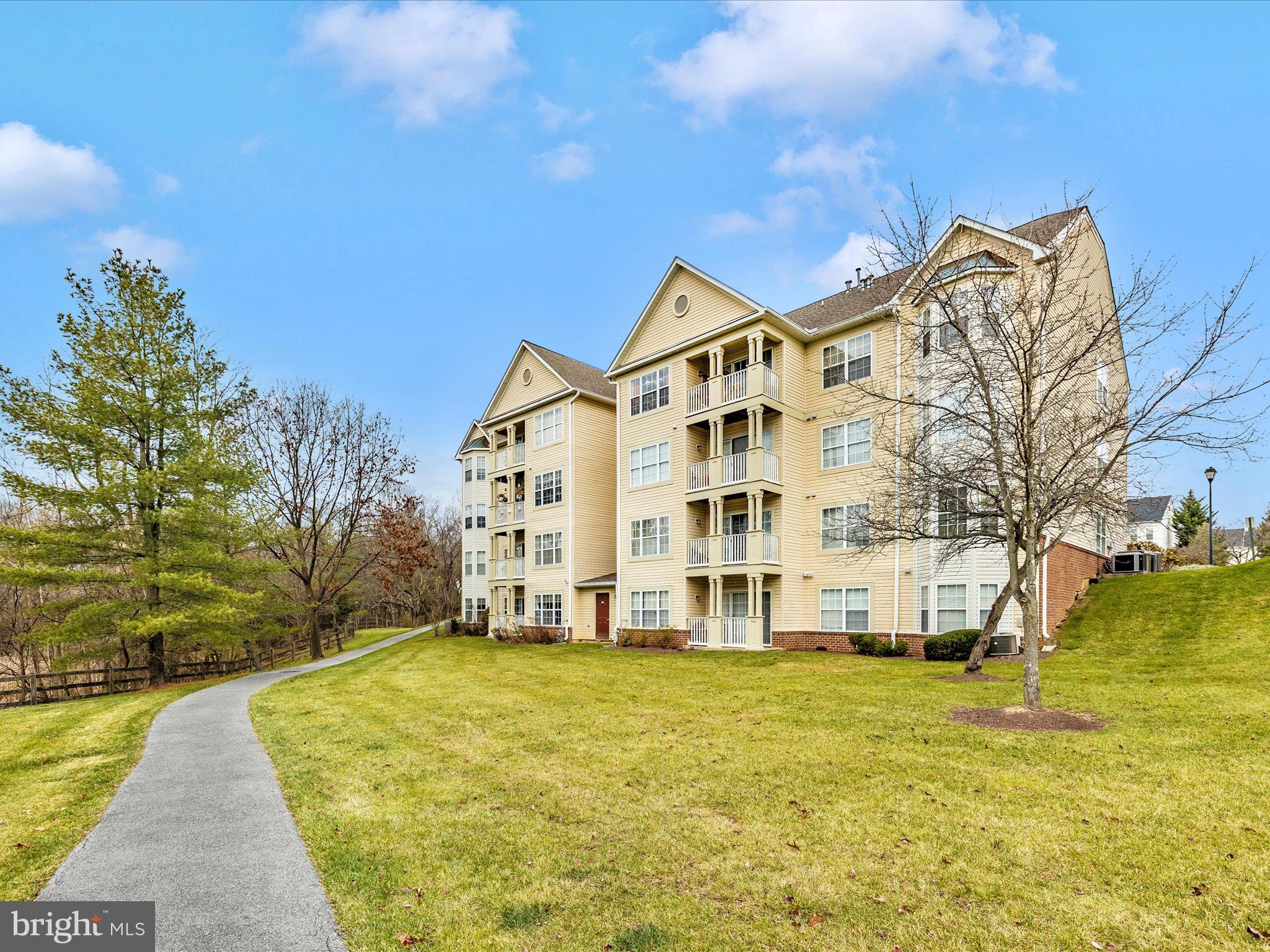 SPRING RIDGE - Residential