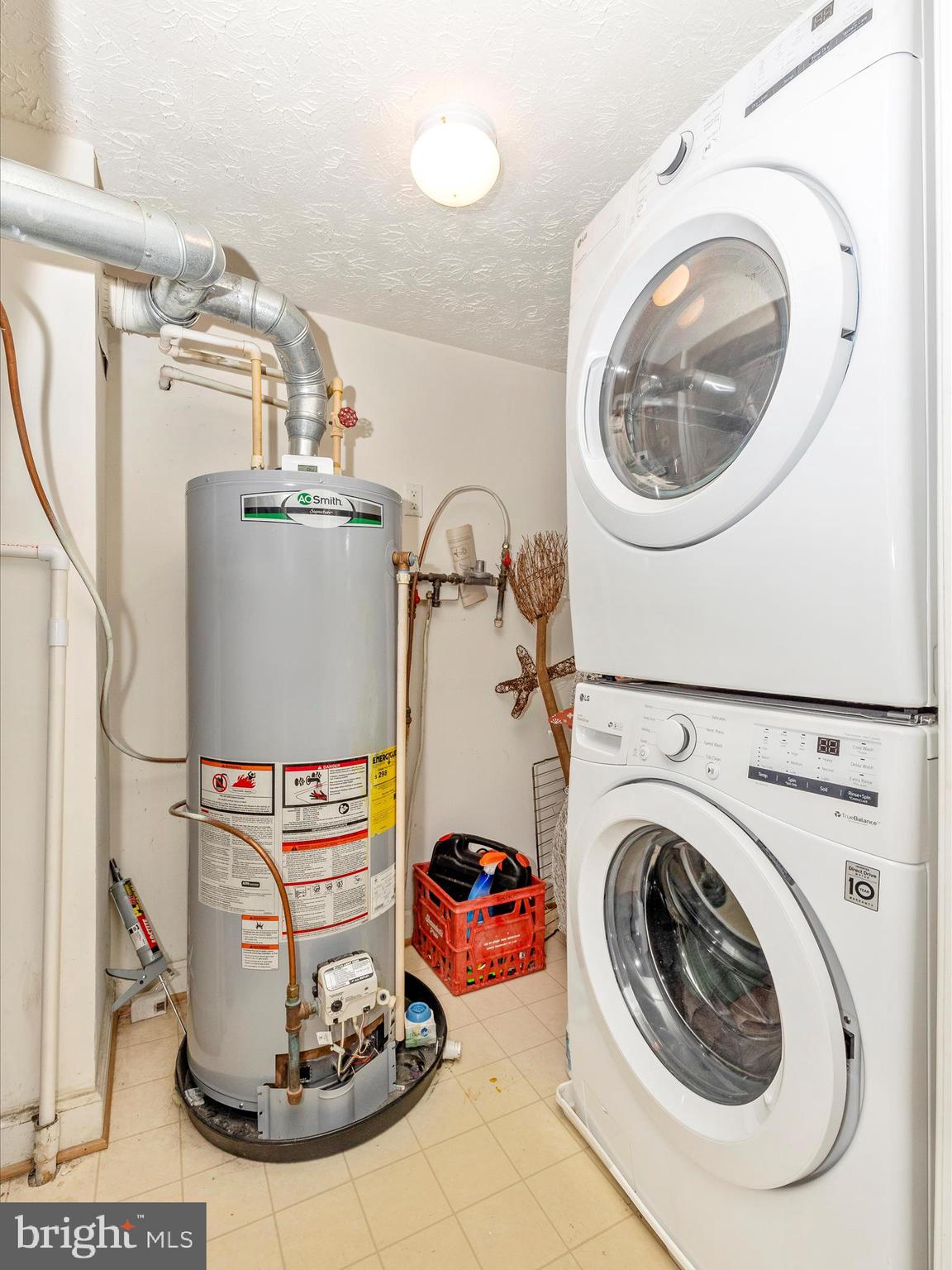 SPRING RIDGE - Residential