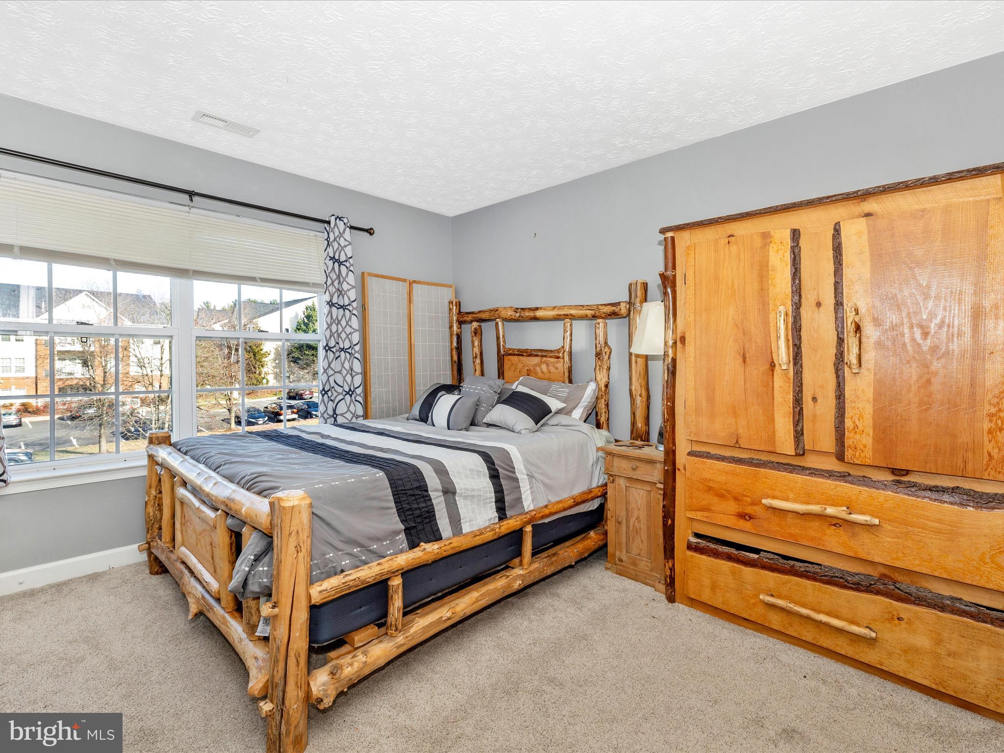 SPRING RIDGE - Residential