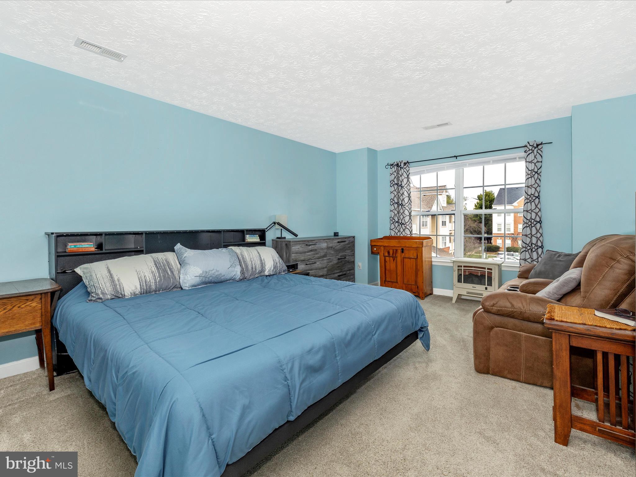 SPRING RIDGE - Residential