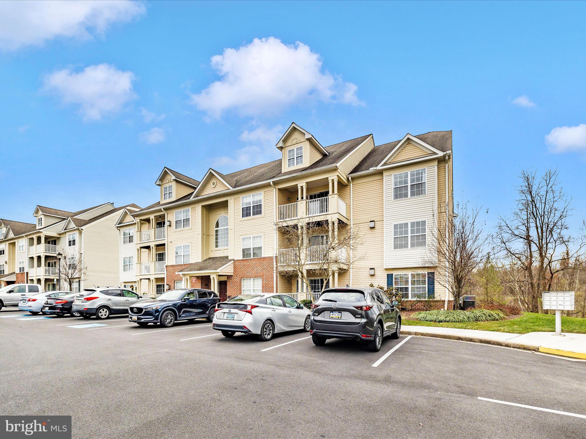 SPRING RIDGE - Residential