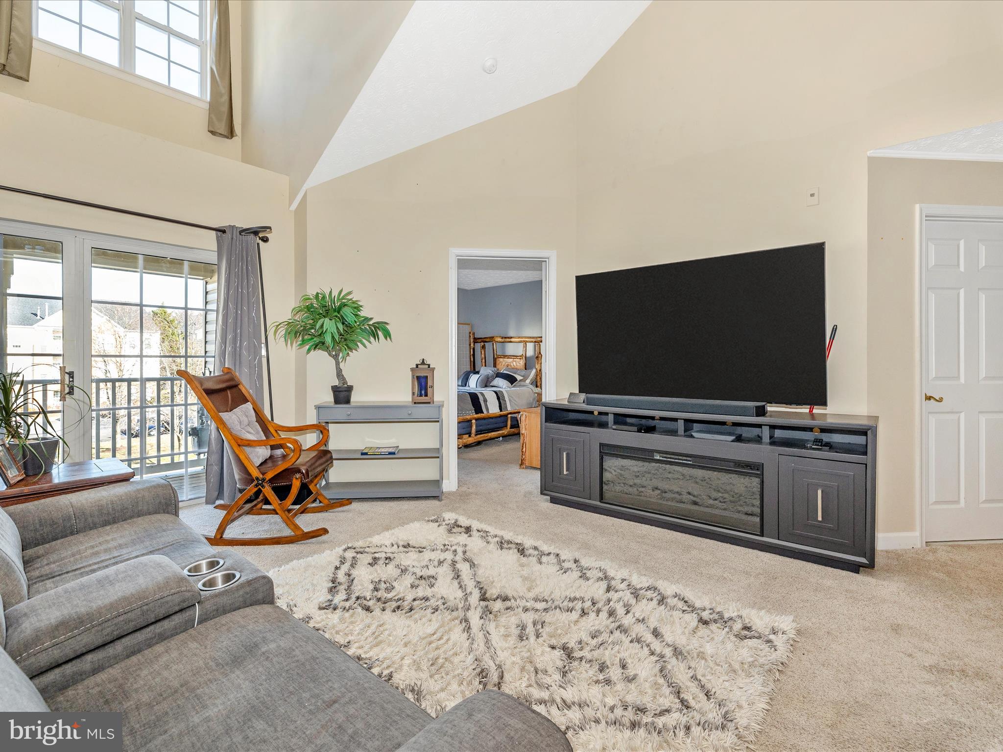 SPRING RIDGE - Residential