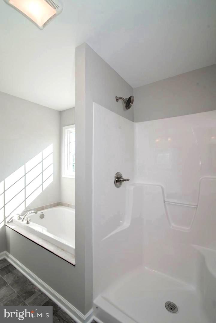 BENTWOOD ESTATES - Residential