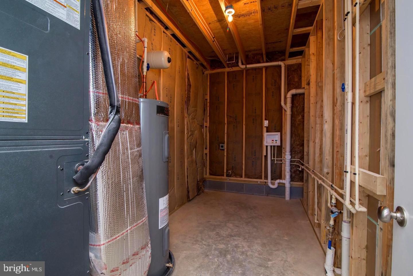 BENTWOOD ESTATES - Residential