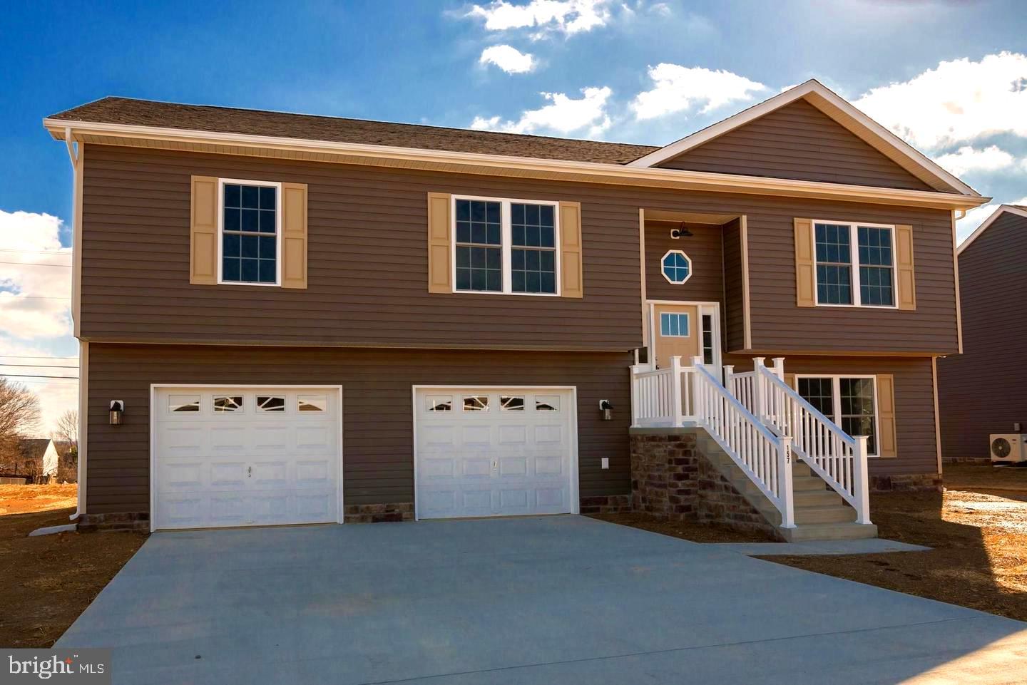 BENTWOOD ESTATES - Residential