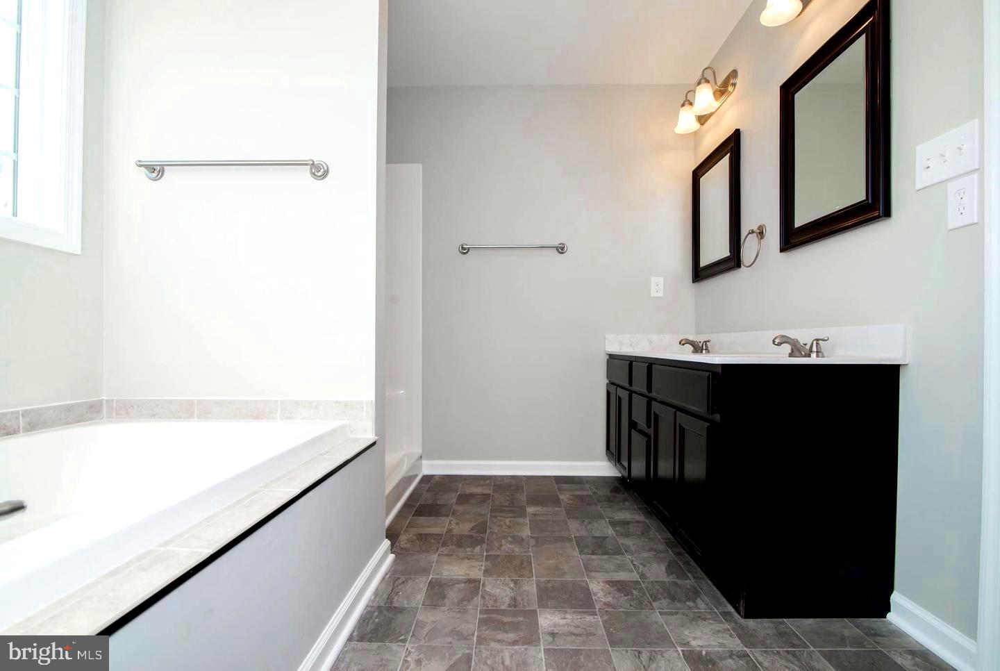 BENTWOOD ESTATES - Residential