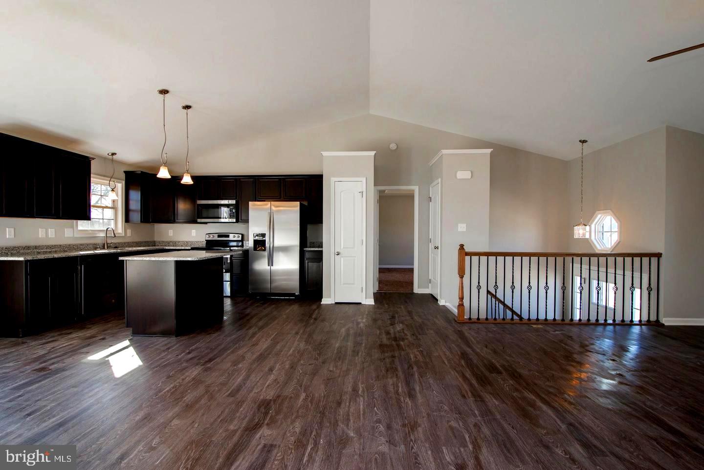 BENTWOOD ESTATES - Residential