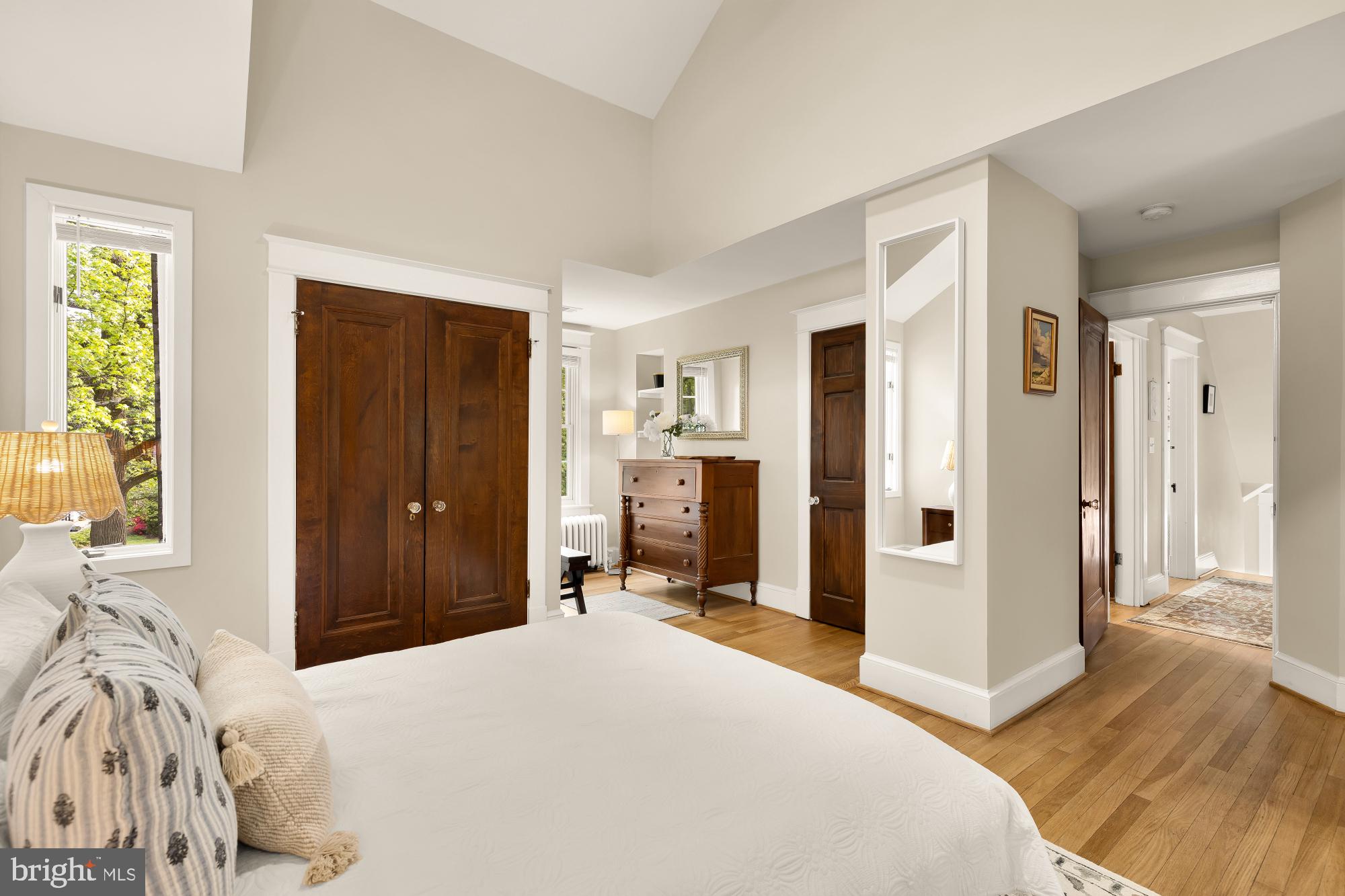 CHEVY CHASE VILLAGE - Residential