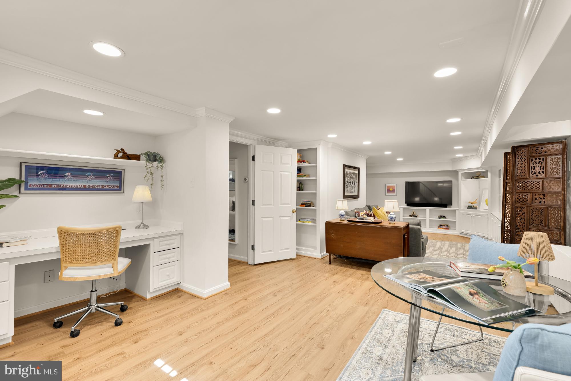 CHEVY CHASE VILLAGE - Residential