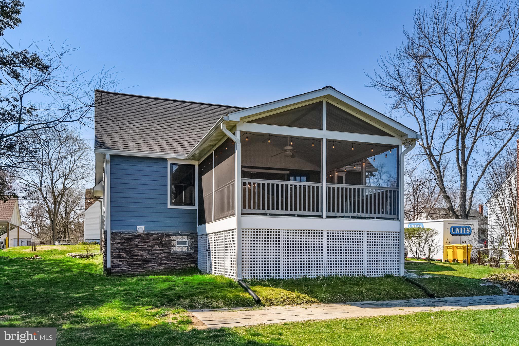 LONGVIEW ON MAGOTHY - Residential