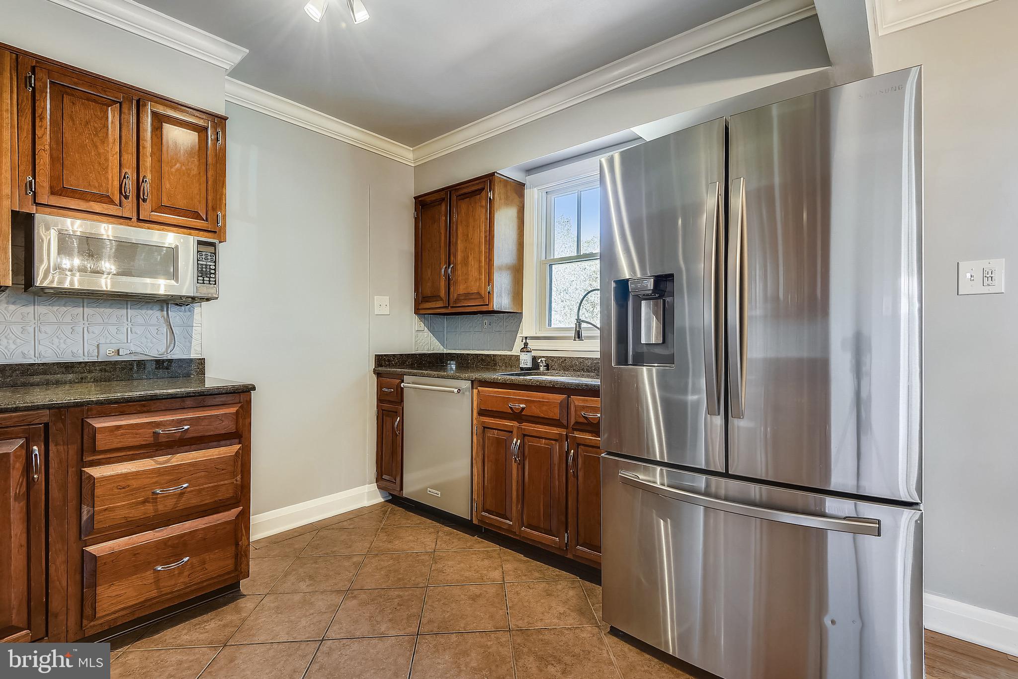 LONGVIEW ON MAGOTHY - Residential